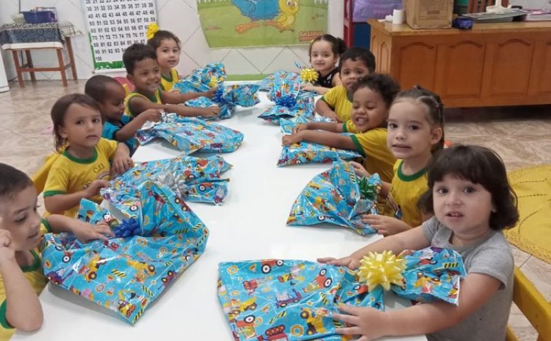 Dia das Crianças é Celebrado com Muita Diversão e Criatividade no Centro de Educação Infantil Cantinho do Céu